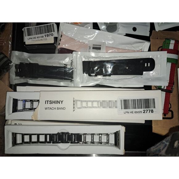 NIB-LOT Bundle of 40 New Watch Bands 20mm-38mm of Overstock from Europe - Picture 14 of 15